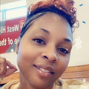 Meet your Posher, Latoya